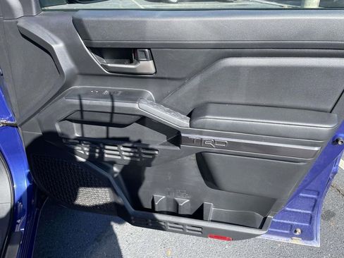 Used 2025 Toyota Tacoma TRD Off-Road image 44