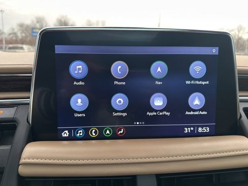 Used 2021 Chevrolet Suburban Premier image 18