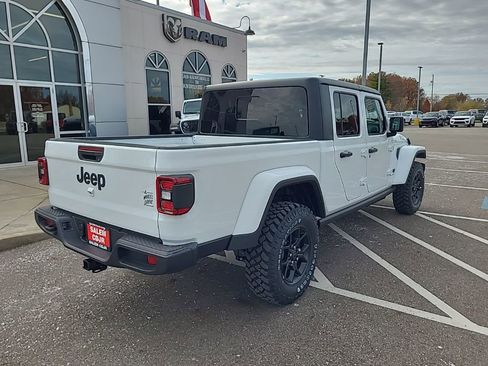New 2026 Jeep Gladiator Willys image 15