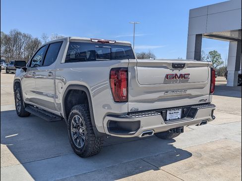New 2026 GMC Sierra 1500 AT4 w/ AT4 Premium Package image 8