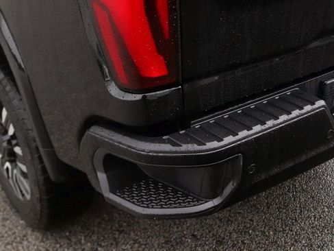 Used 2024 GMC Sierra 2500 Denali Ultimate image 7