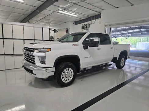 Used 2023 Chevrolet Silverado 2500 LTZ w/ Gooseneck/5TH Wheel Package image 3