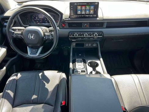 Used 2023 Honda Pilot Elite image 18