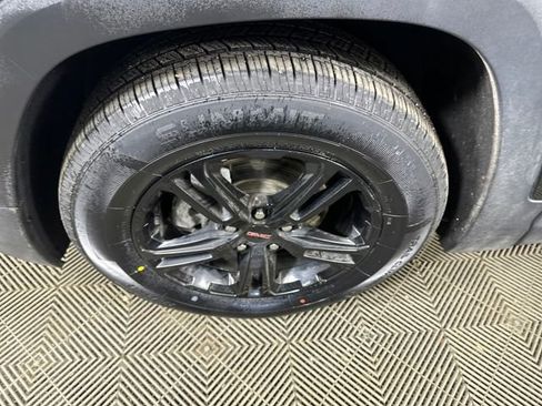 Used 2022 GMC Terrain AT4 w/ Infotainment Package II image 10