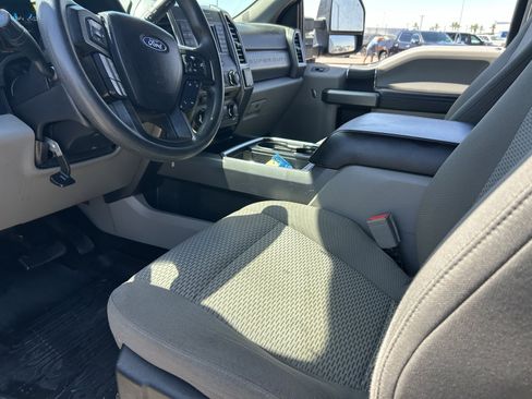 Used 2017 Ford F350 XLT w/ XLT Value Package image 9
