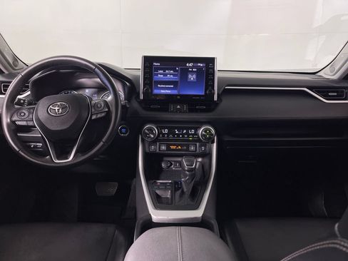 Certified 2022 Toyota RAV4 XLE Premium FWD image 14