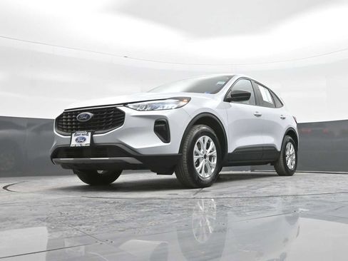 Used 2025 Ford Escape Active image 36