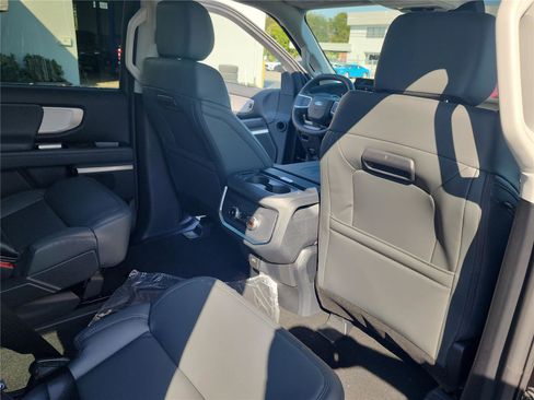 New 2026 Ford Expedition Max Active image 23