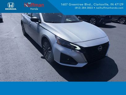 Used 2024 Nissan Altima 2.5 SV