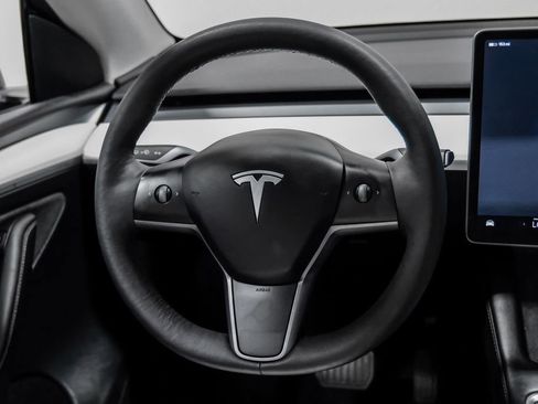 Used 2023 Tesla Model Y Long Range AWD/4WD image 17