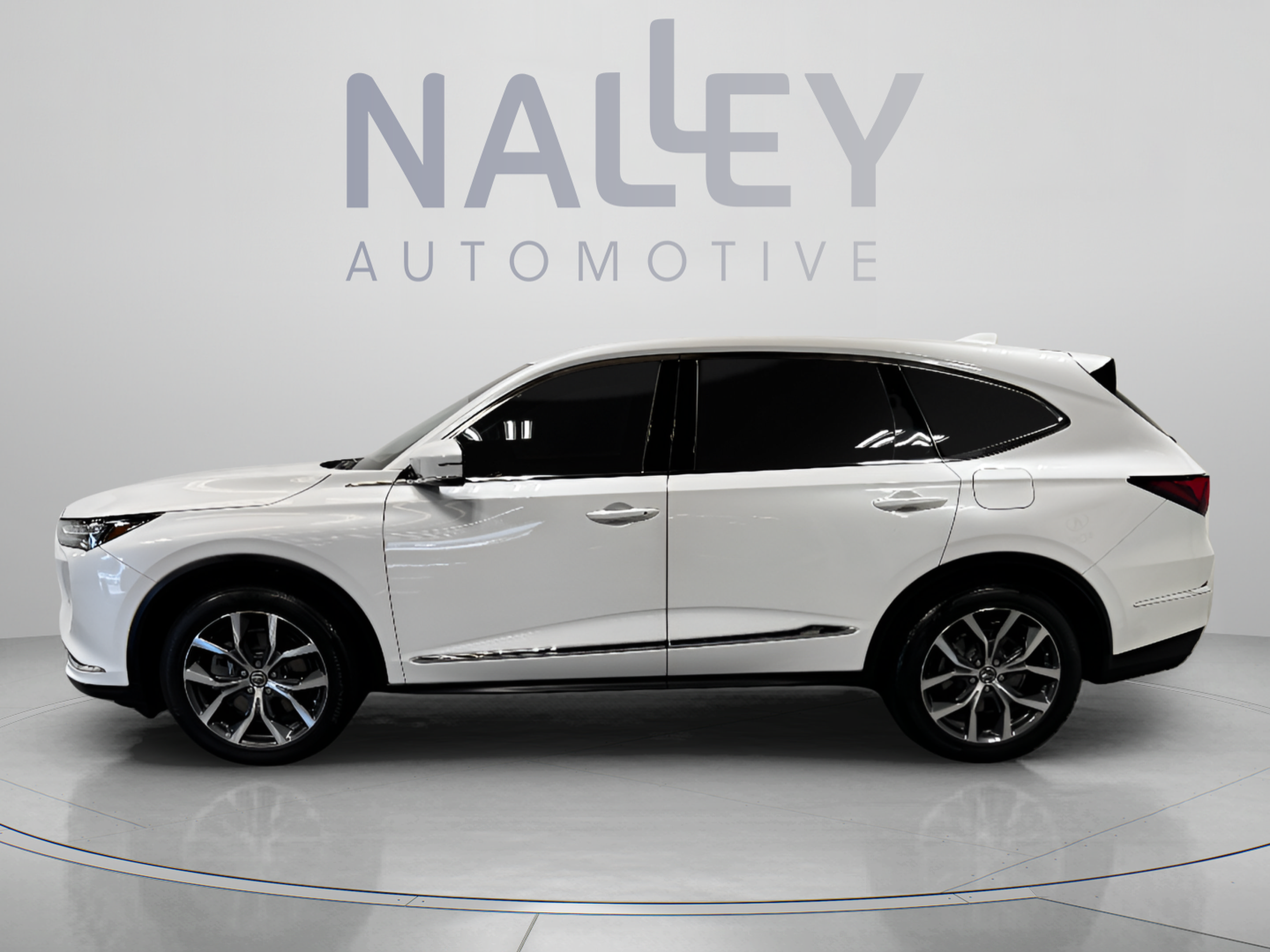 Certified 2024 Acura MDX w/ Technology Package FWD image 2