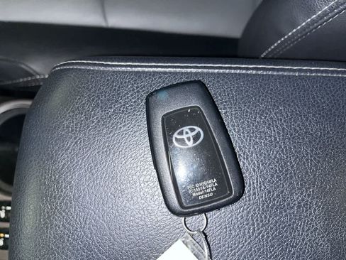 Used 2023 Toyota 4Runner SR5 Premium w/ Moonroof Package AWD/4WD image 24