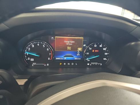 Used 2024 Ford Explorer XLT w/ Equipment Group 202A AWD/4WD image 7