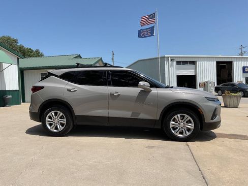 Used 2021 Chevrolet Blazer LT FWD image 3
