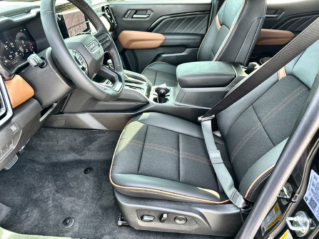 New 2026 GMC Canyon AT4 w/ Nightfall Essentials Package AWD/4WD image 24