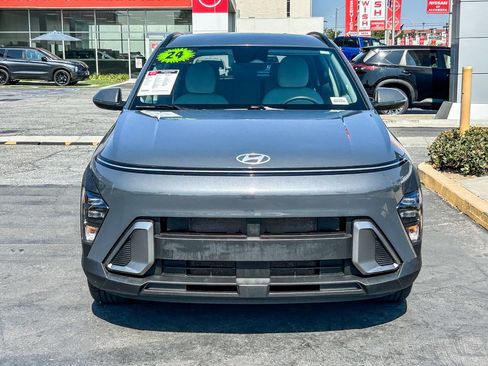 Used 2024 Hyundai Kona SEL FWD image 3