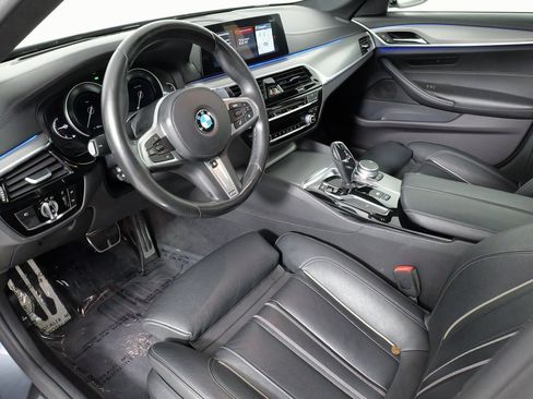 Used 2018 BMW 530i xDrive w/ M Sport Package image 37