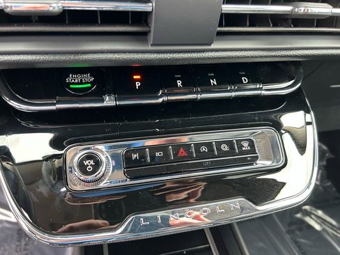 Used 2025 Lincoln Corsair Reserve w/ Jet Appearance Package image 27