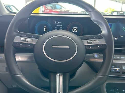Used 2025 Hyundai Kona SEL FWD image 31