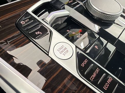 New 2026 BMW X5 sDrive40i w/ M Sport Package image 24