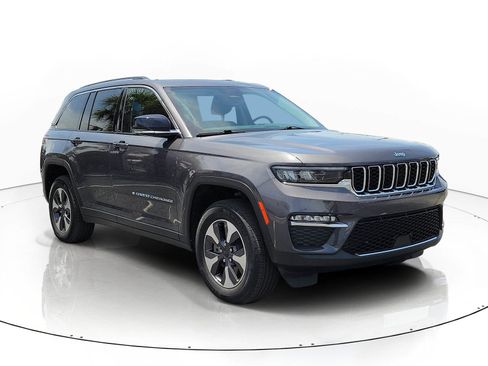Used 2022 Jeep Grand Cherokee Limited 4xe AWD/4WD image 3