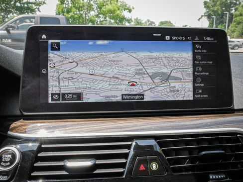 Used 2021 BMW 530i w/ Premium Package RWD image 23
