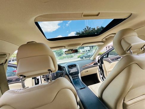 Used 2014 Lincoln MKZ Hybrid FWD image 20
