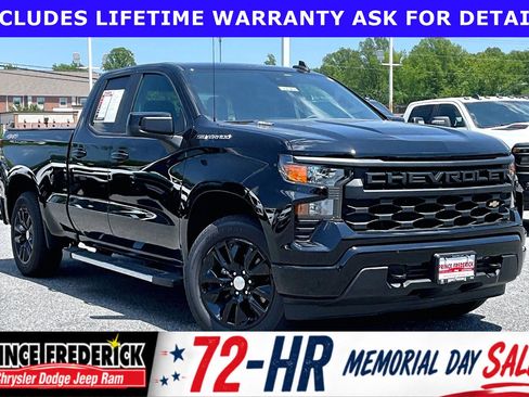 Used 2025 Chevrolet Silverado 1500 Custom AWD/4WD image 1