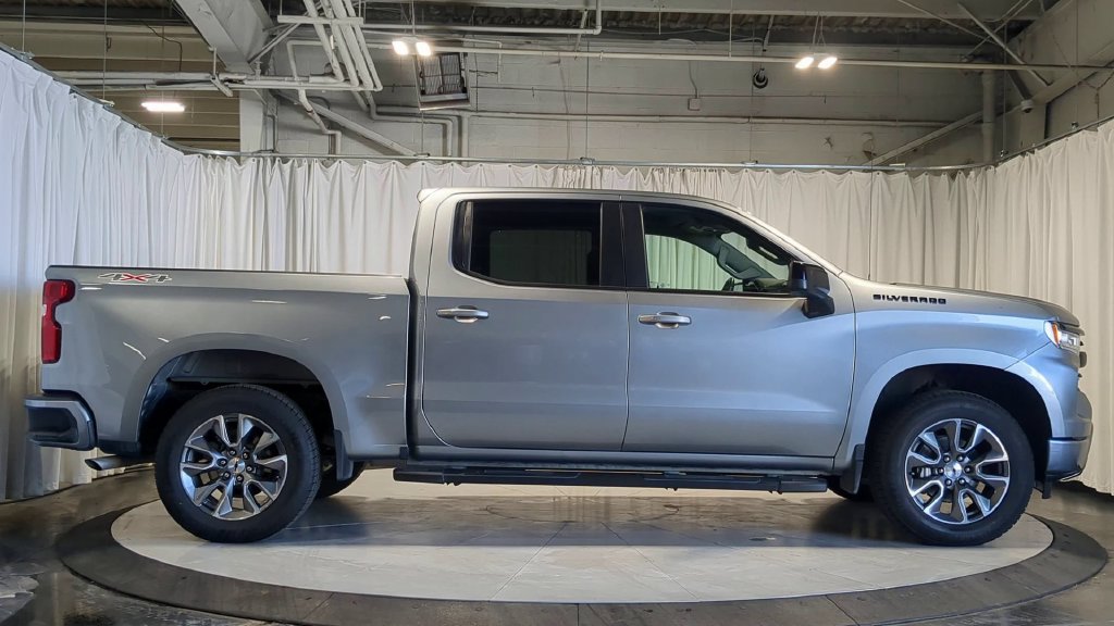 Used 2024 Chevrolet Silverado 1500 RST w/ LPO, Dark Essentials Package AWD/4WD image 11