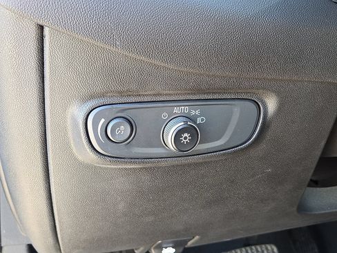 Used 2022 Chevrolet Equinox LT FWD image 25