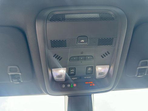 Used 2020 Cadillac XT6 Sport image 30