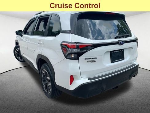 Certified 2025 Subaru Forester Premium AWD/4WD image 10