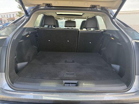 Used 2024 Nissan Ariya FWD image 23