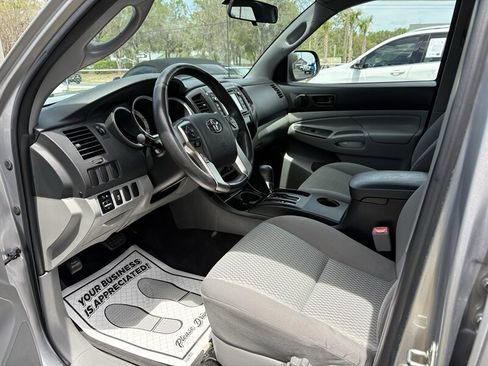 Used 2014 Toyota Tacoma 2WD Double Cab w/ Convenience Package image 8