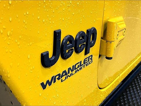 Used 2021 Jeep Wrangler Unlimited Sport AWD/4WD image 10