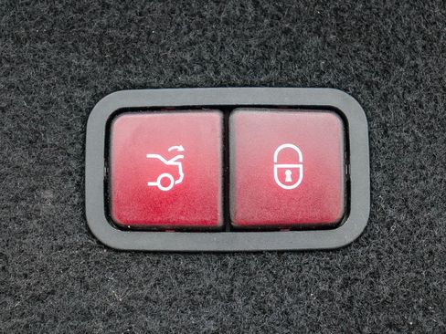 Used 2018 Mercedes-Benz S 560 Sedan image 37