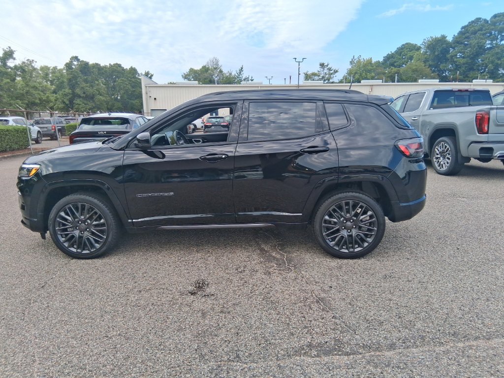 Used 2022 Jeep Compass High Altitude AWD/4WD image 8