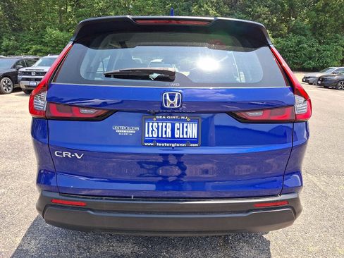 Used 2024 Honda CR-V LX image 5