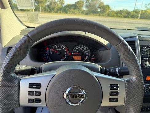 Used 2015 Nissan Frontier SV w/ SV Value Truck Package image 18