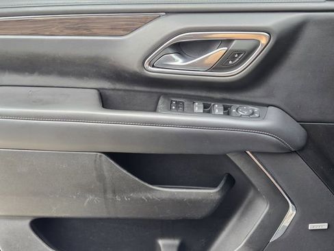 Used 2021 Chevrolet Tahoe Z71 w/ Rear Media and Nav Package image 25