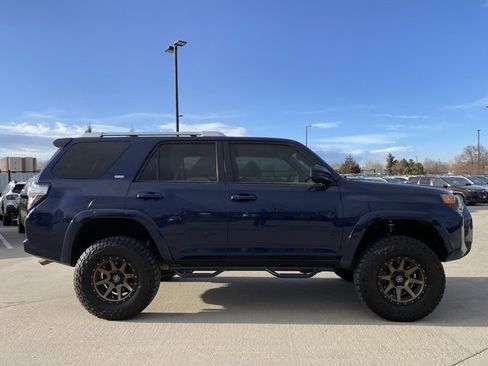 Used 2016 Toyota 4Runner SR5 image 6