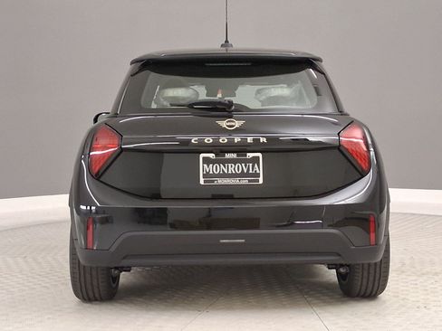 New 2026 MINI Cooper 2-Door Hardtop FWD image 8