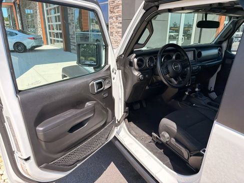 Used 2023 Jeep Wrangler Sport AWD/4WD image 11