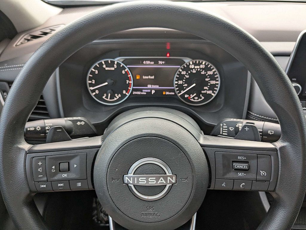 Used 2023 Nissan Rogue S FWD image 29