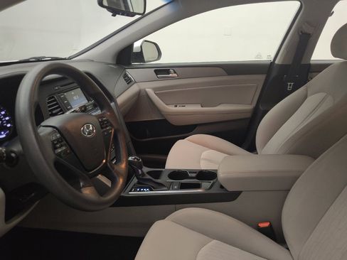 Used 2016 Hyundai Sonata SE FWD image 17