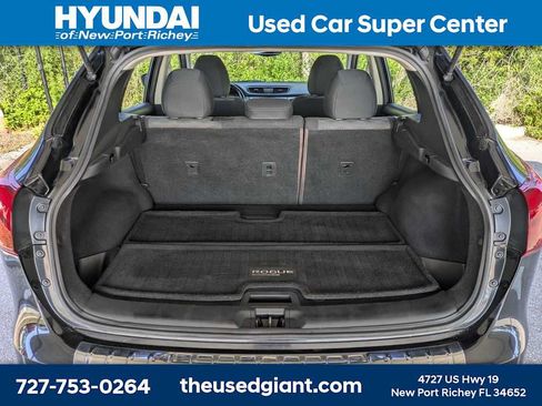 Used 2018 Nissan Rogue Sport SV w/ SV All-Weather Package AWD/4WD image 12