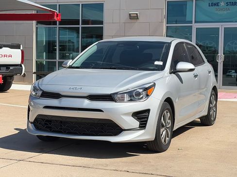 Used 2023 Kia Rio S w/ Technology Package FWD image 4