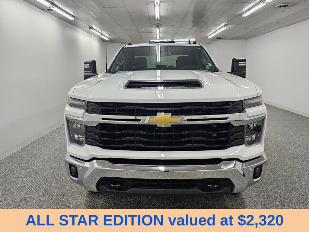 Used 2025 Chevrolet Silverado 2500 LT w/ All Star Edition AWD/4WD image 2
