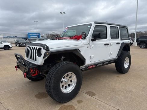 Used 2018 Jeep Wrangler Unlimited Sport image 7