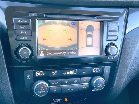 Used 2021 Nissan Rogue Sport SL image 27